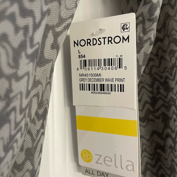 NWT Zella Activewear Long Sleeve Sheer Top (L) - Picture 6 of 7